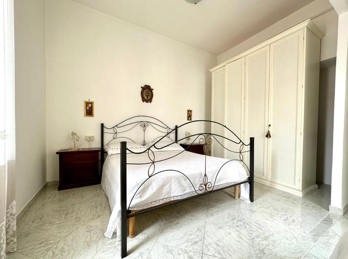 Family Relax Caracciolo Bed & Breakfast Naples Exterior photo