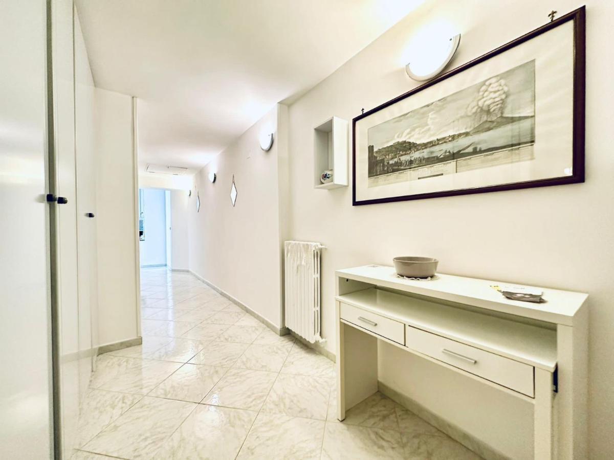 Family Relax Caracciolo Bed & Breakfast Naples Exterior photo